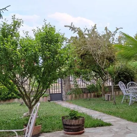 Casa El Nogal * Salas Bajas