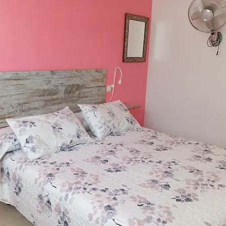 Homestay Casa El Nogal Salas Bajas