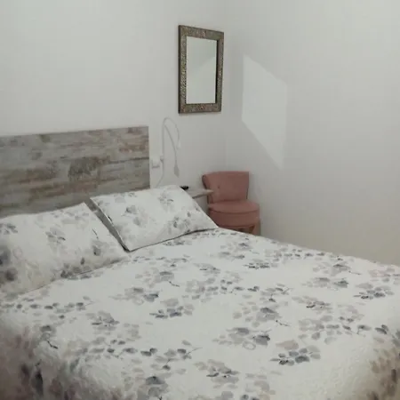 Casa El Nogal Salas Bajas