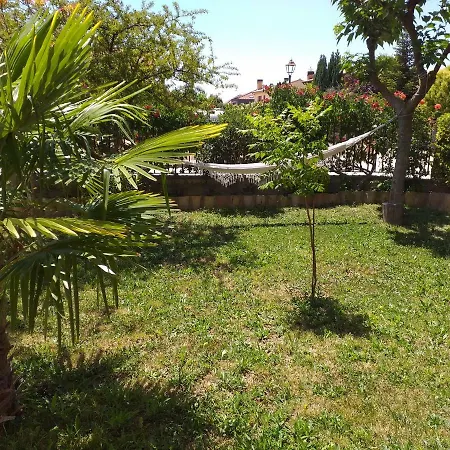 Casa El Nogal * Salas Bajas