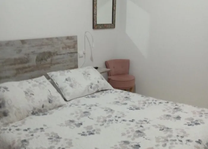 Casa El Nogal Salas Bajas